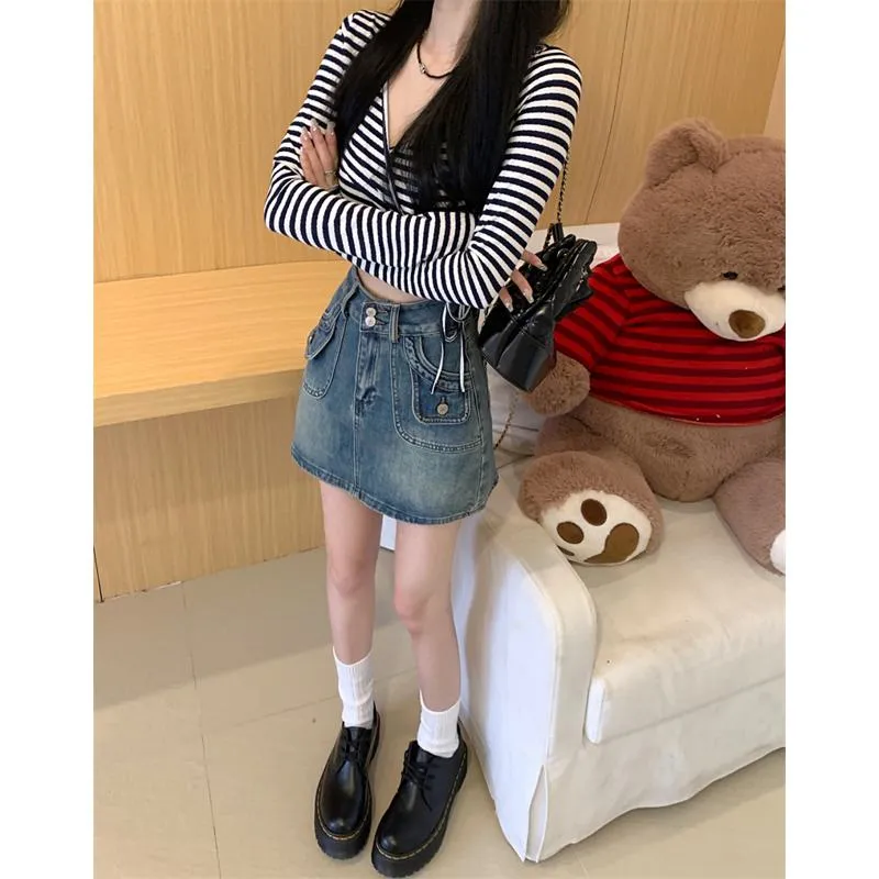 High-Waisted Retro A-Line Bodycon Denim Skirt