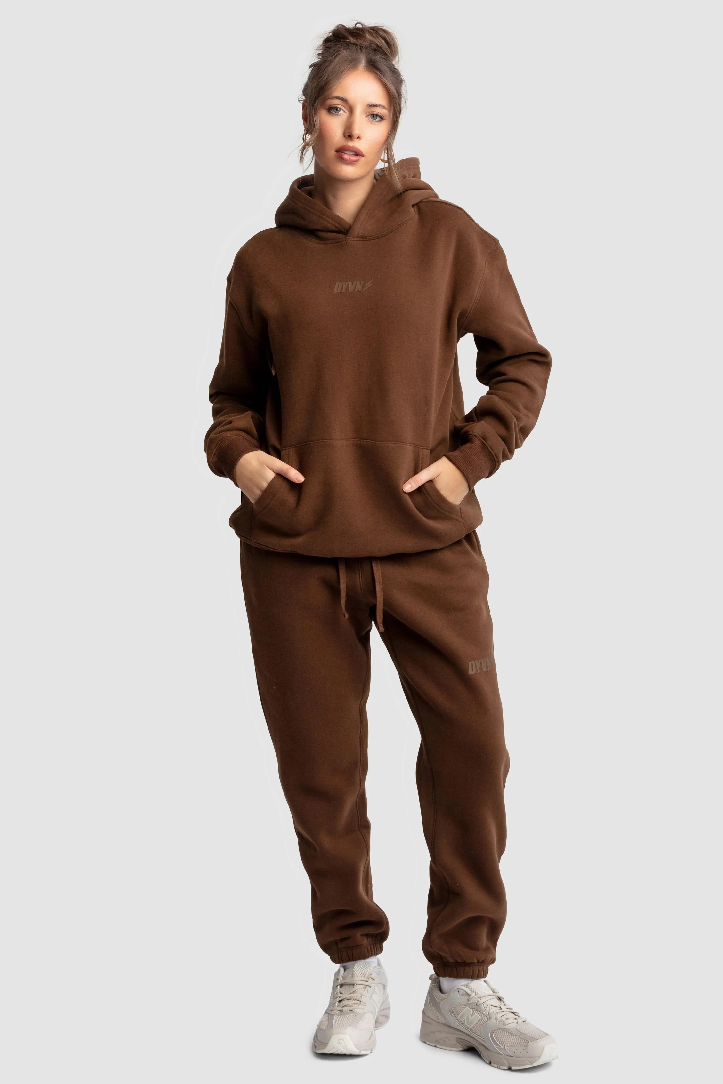 Men's DYVN Relaxed Fit Sweats - Chocolate