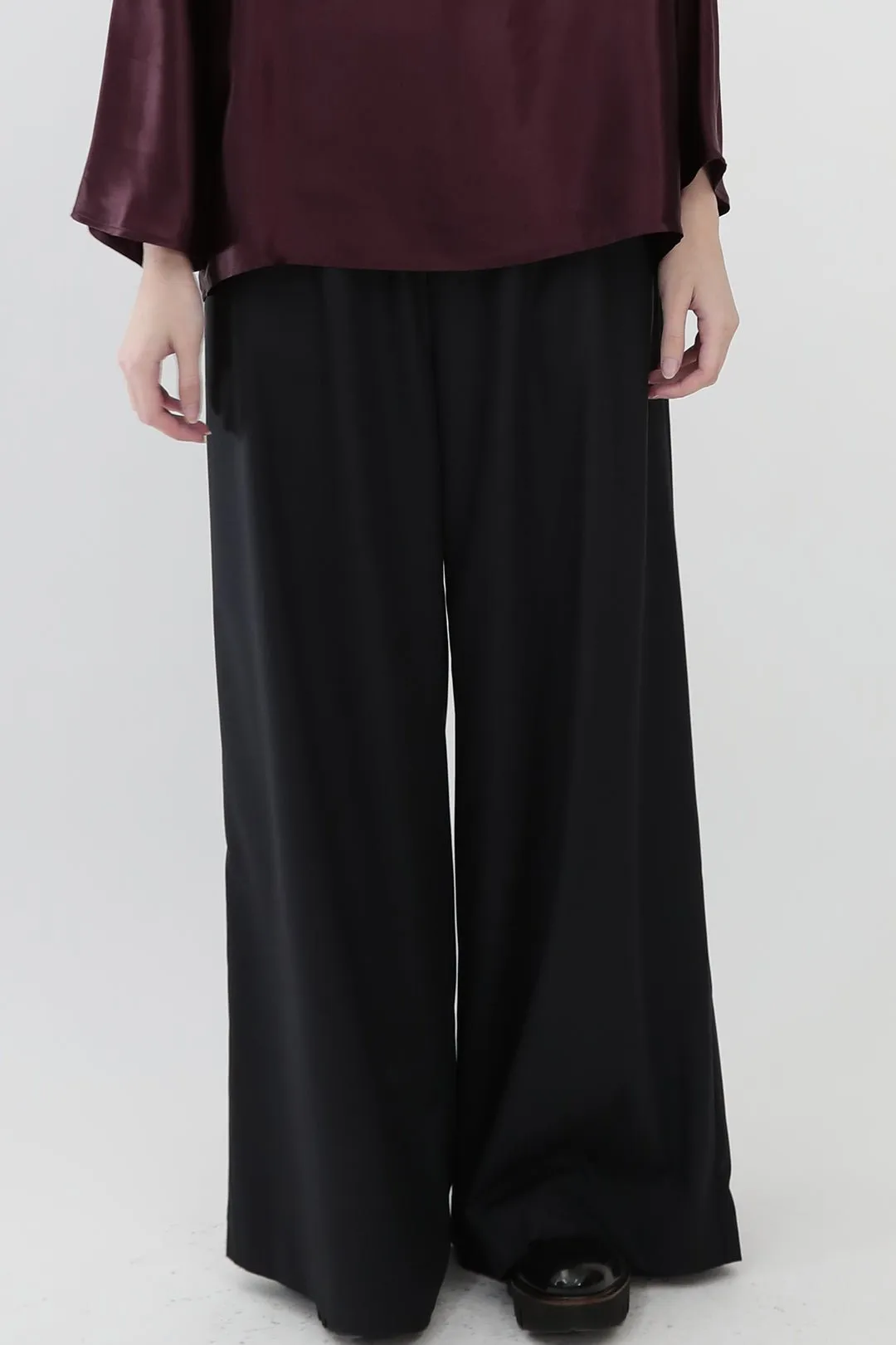 PALMETTO WIDE LEG PULL ON PANT IN GABARDINE